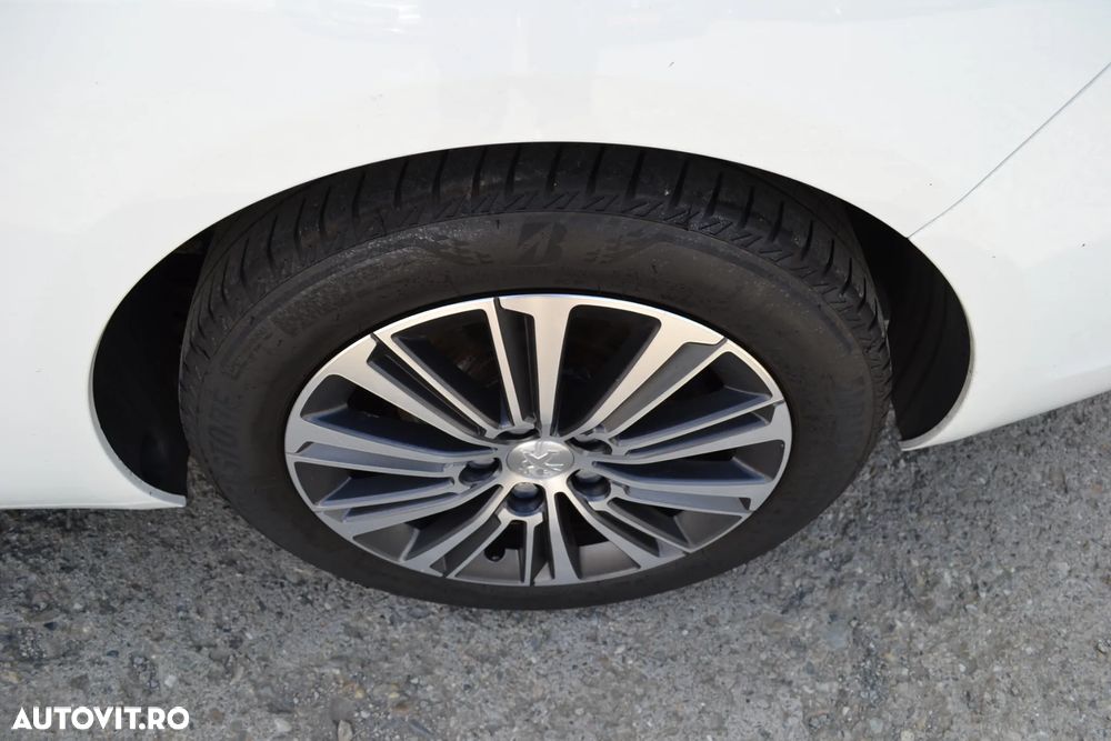 Peugeot 308 SW 1.5 BlueHDi FAP STT EAT8 Allure - 35