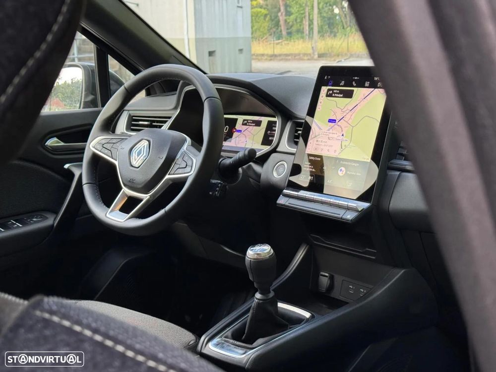 Renault Captur 1.0 TCe Techno - 28