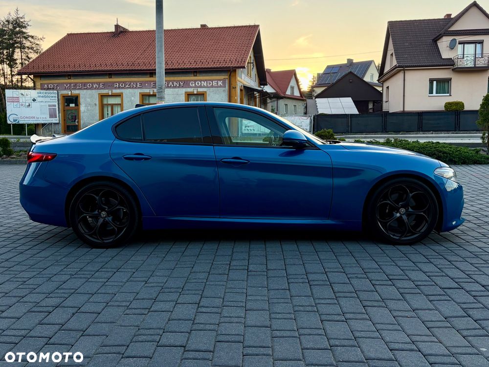 Alfa Romeo Giulia 2.0 Turbo 16V AT8 Veloce - 5