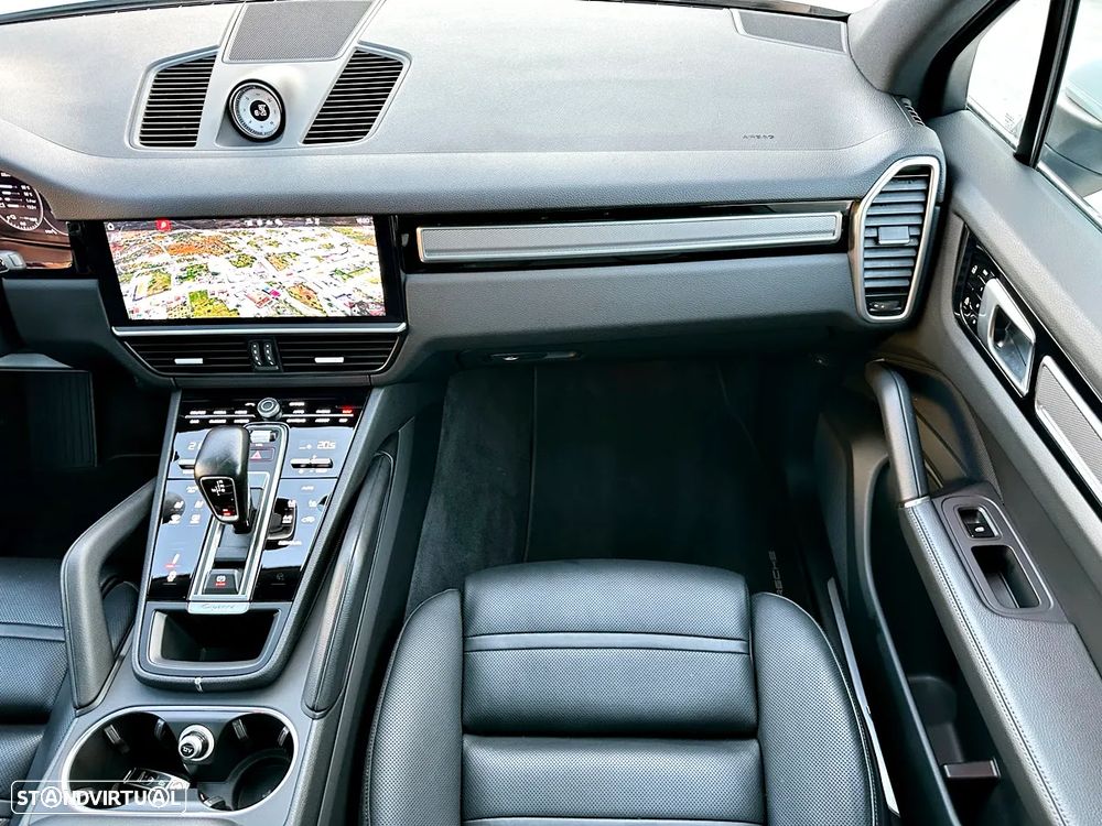 Porsche Cayenne E-Hybrid - 11