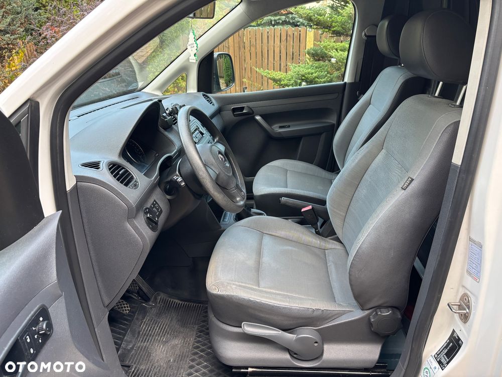 Volkswagen Caddy - 10