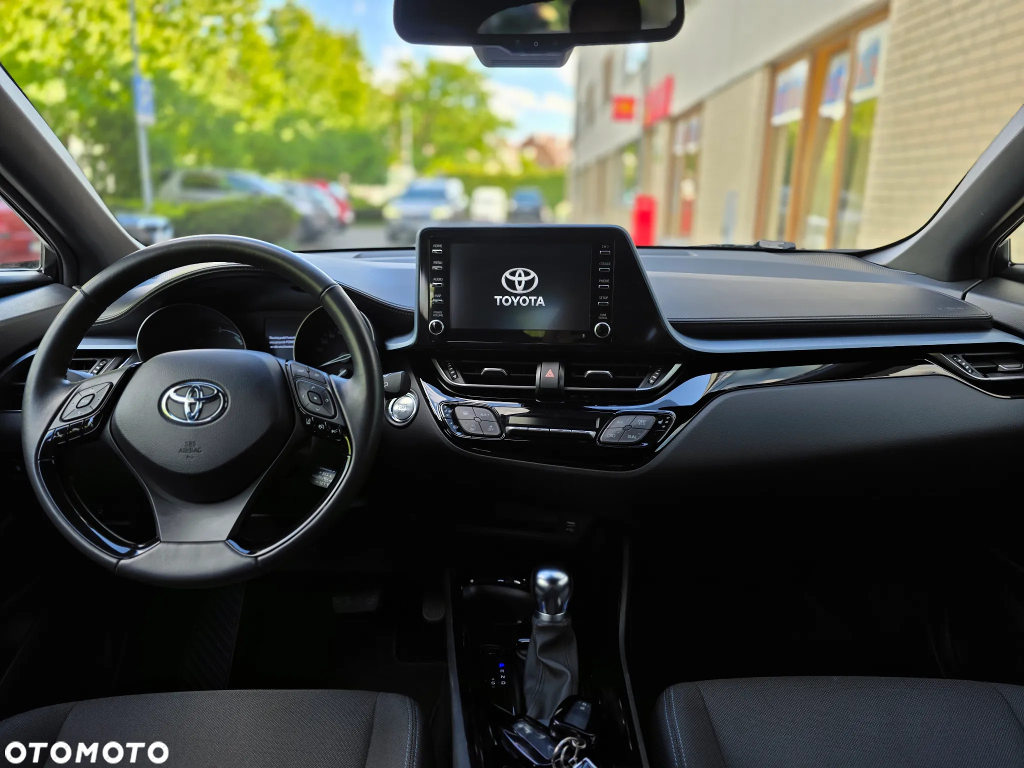 Toyota C-HR - 28