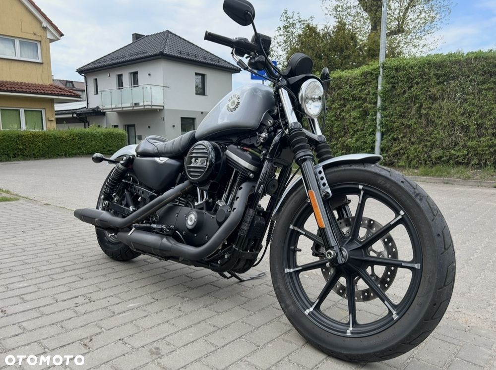 Harley-Davidson Sportster Iron 883 - 4