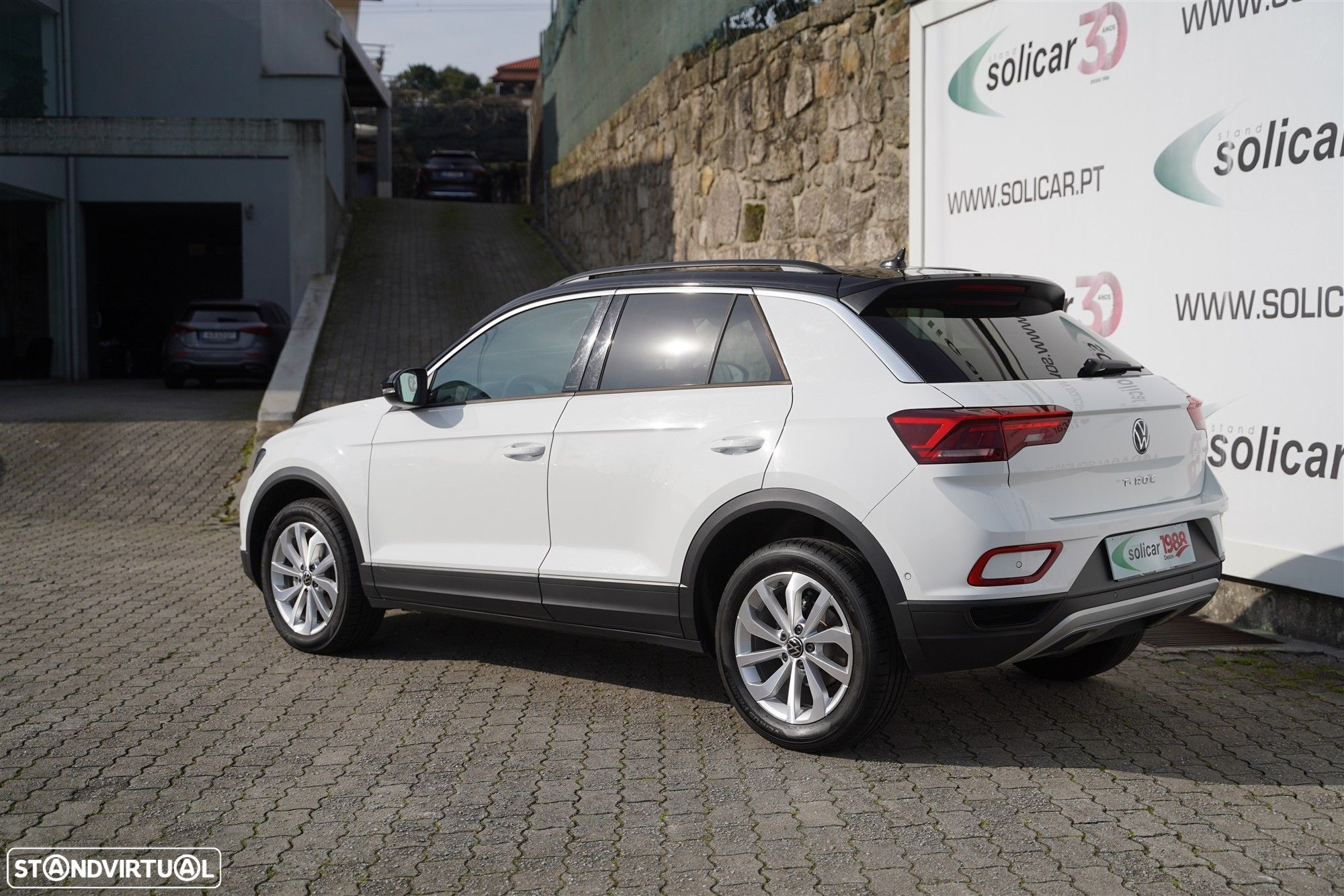 VW T-Roc 1.5 TSI Urban DSG - 2