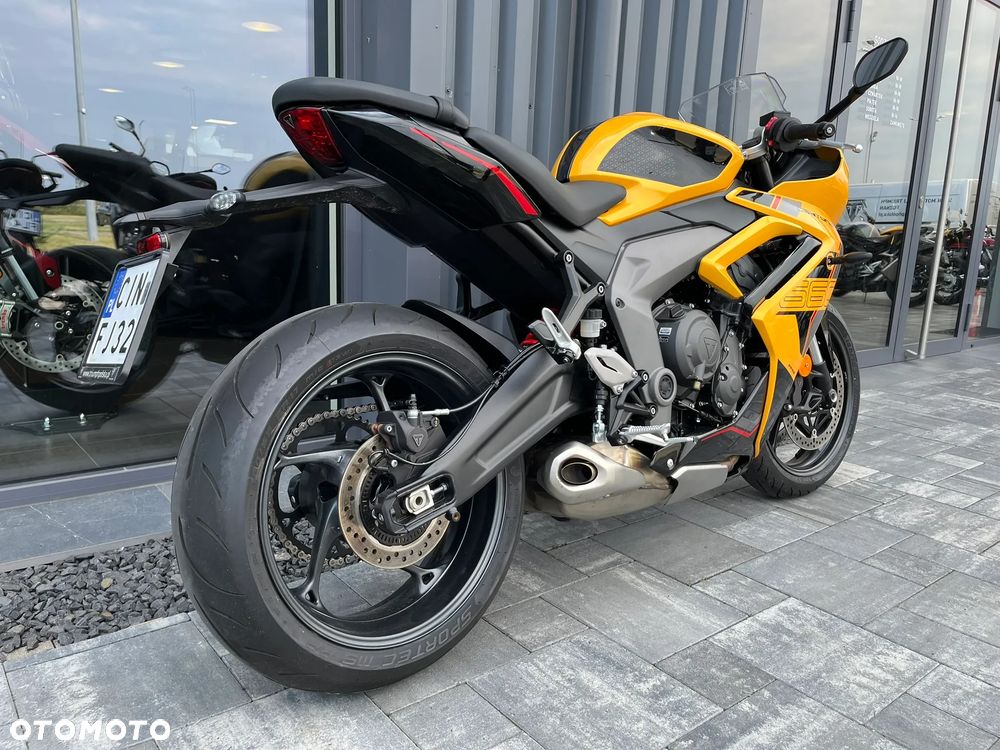 Triumph Daytona - 4