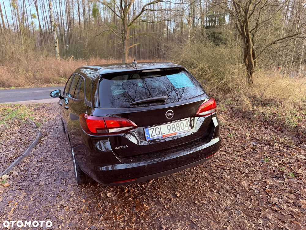 Opel Astra 1.4 Turbo 120 Jahre - 8