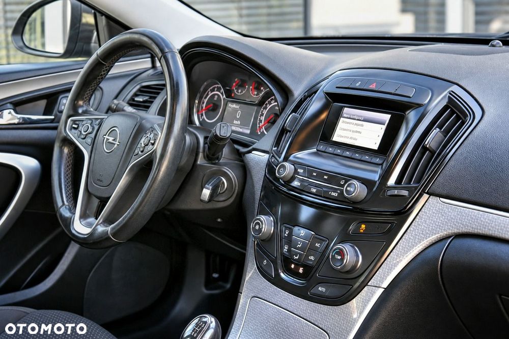 Opel Insignia 2.0 CDTI - 11
