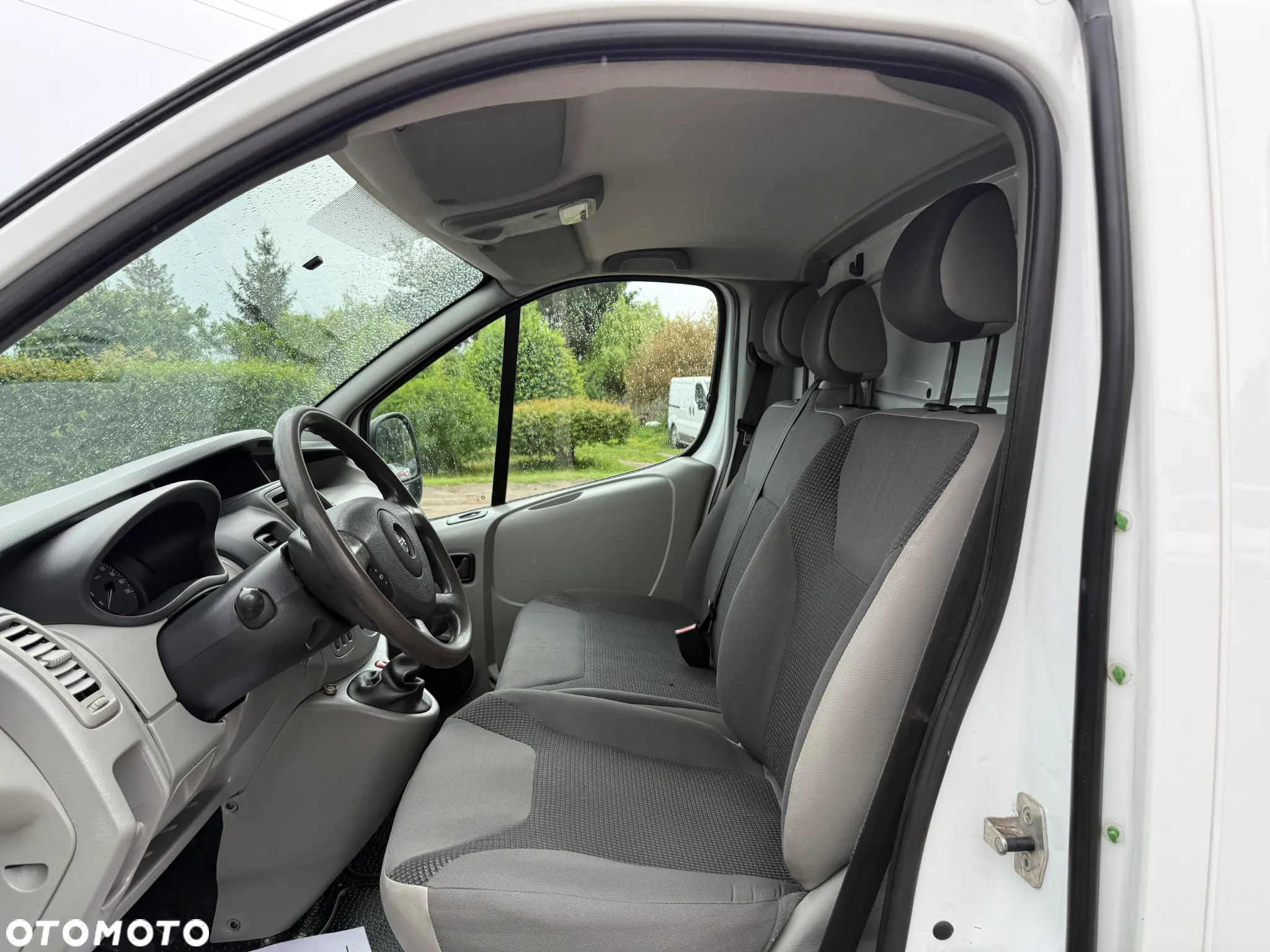 Opel Vivaro 2.0 dCi Klimatyzacja Nawigacja Elektryczne Szyby  Opłacony - 12