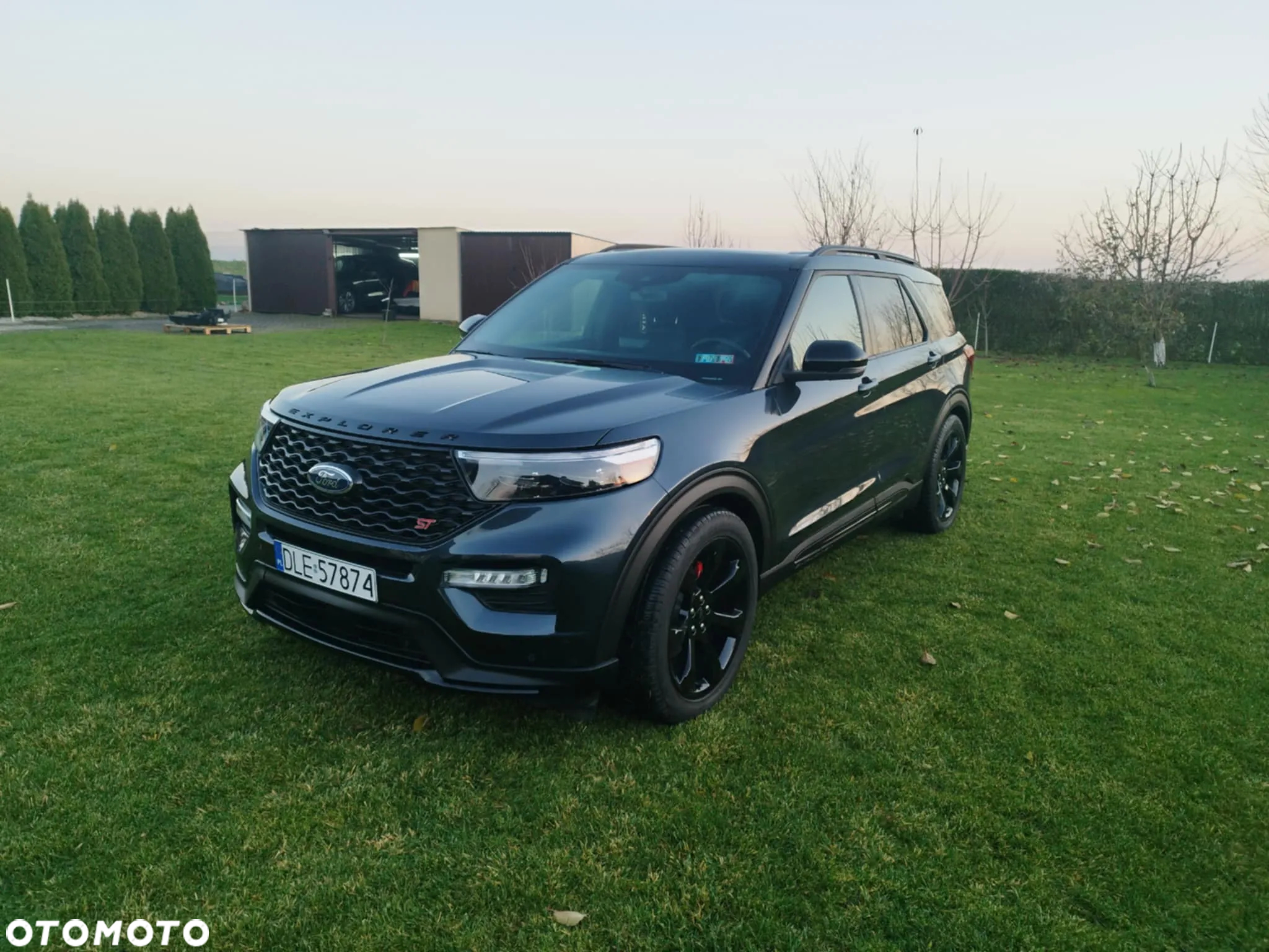 Ford Explorer - 17