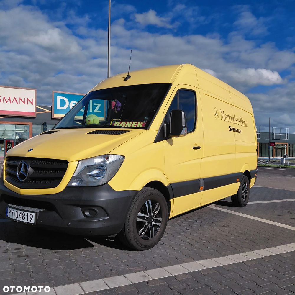 Mercedes-Benz Sprinter - 1