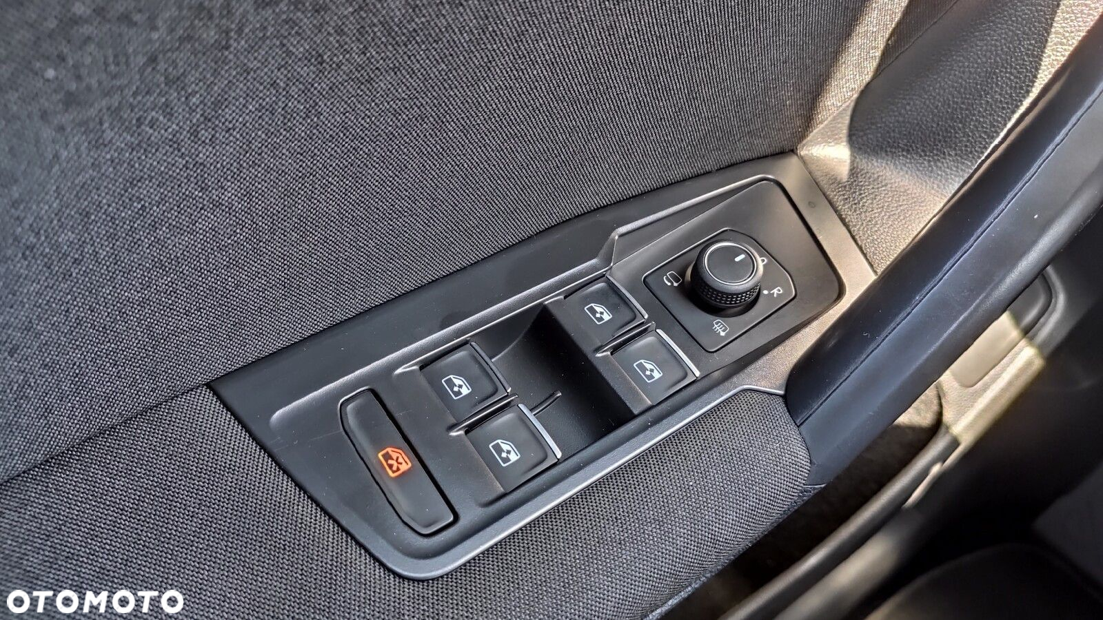 Volkswagen Tiguan - 36