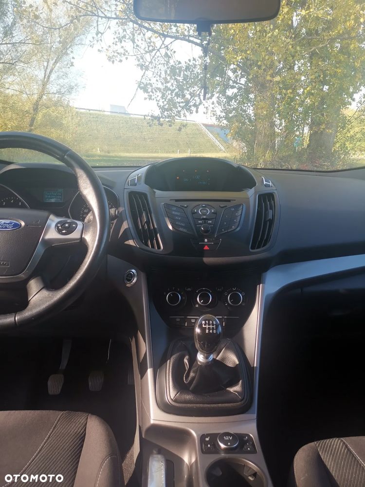 Ford Kuga - 18