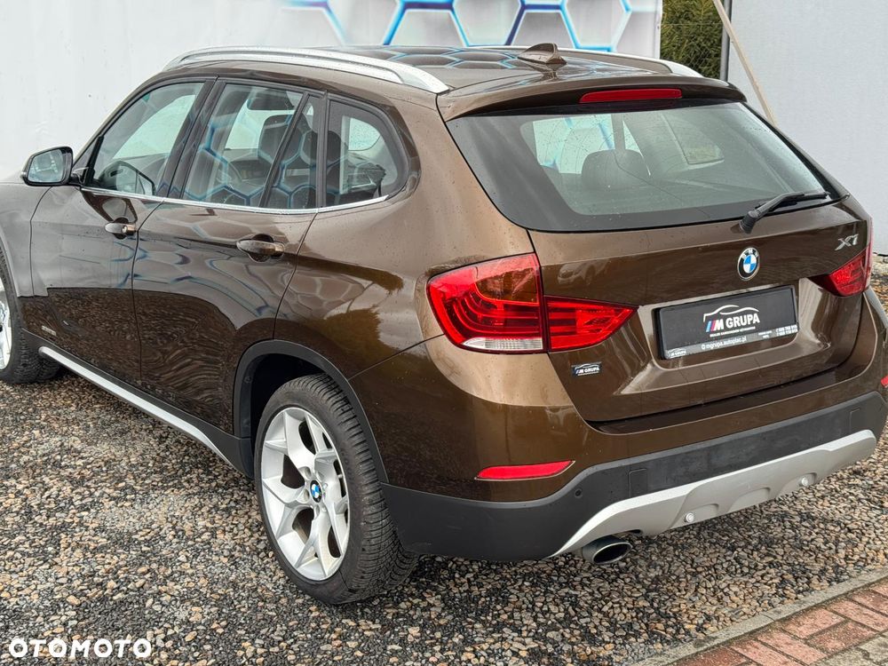 BMW X1 sDrive18i xLine - 11