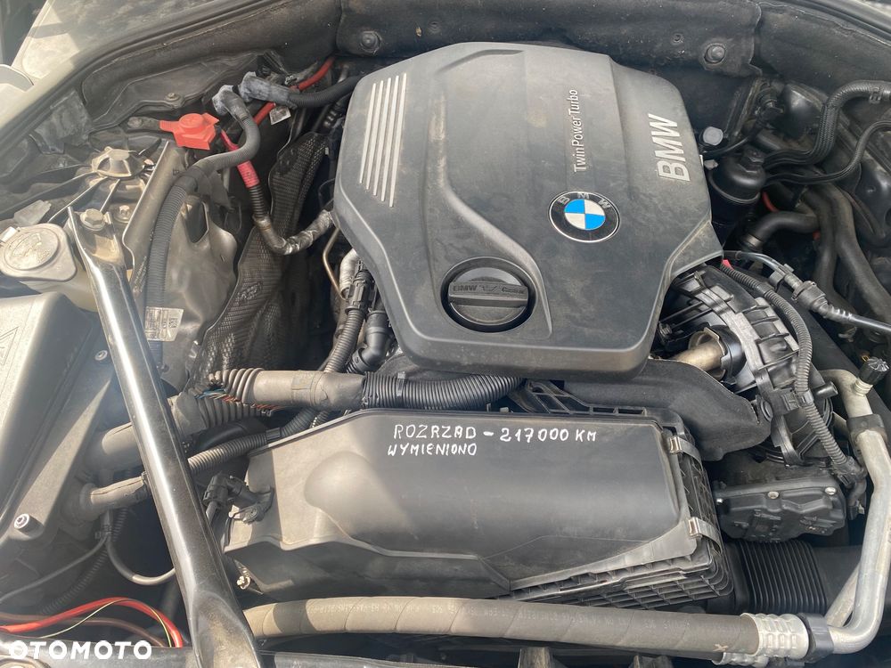 BMW Seria 5 520d xDrive - 9