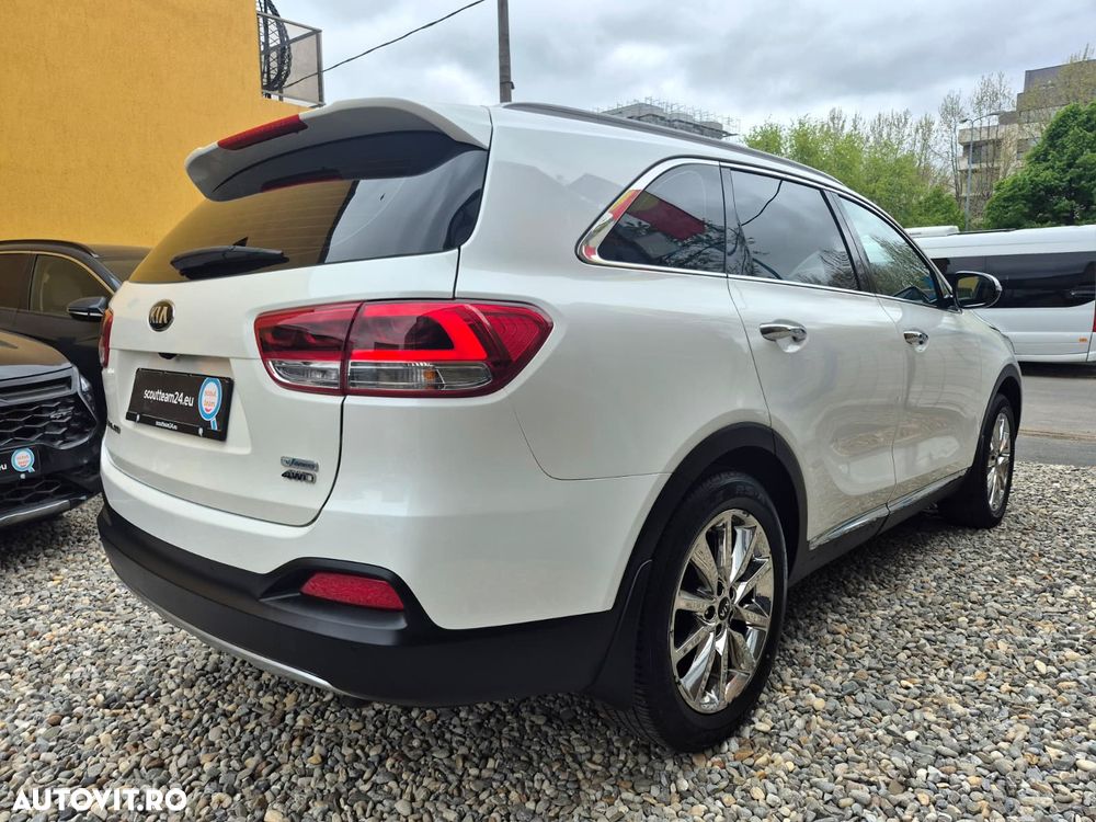 Kia Sorento 2.0 DSL 6AT 4x4 Cosmo - 3