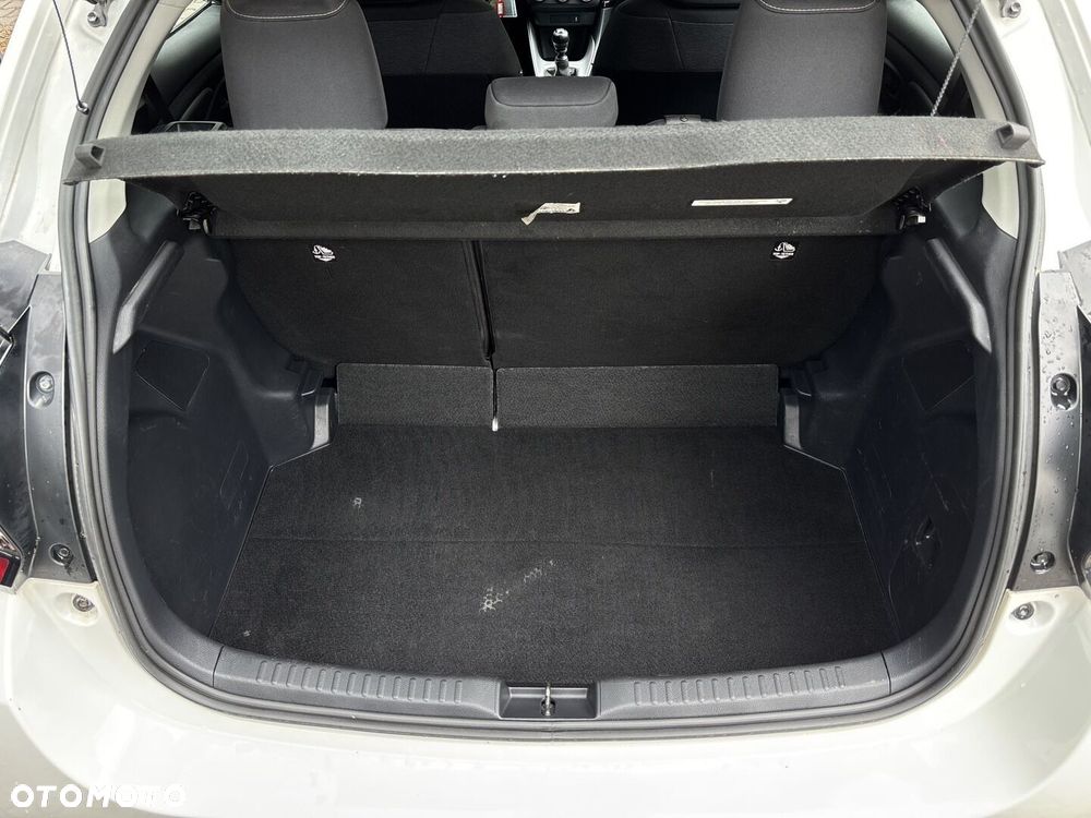 Toyota Yaris - 18