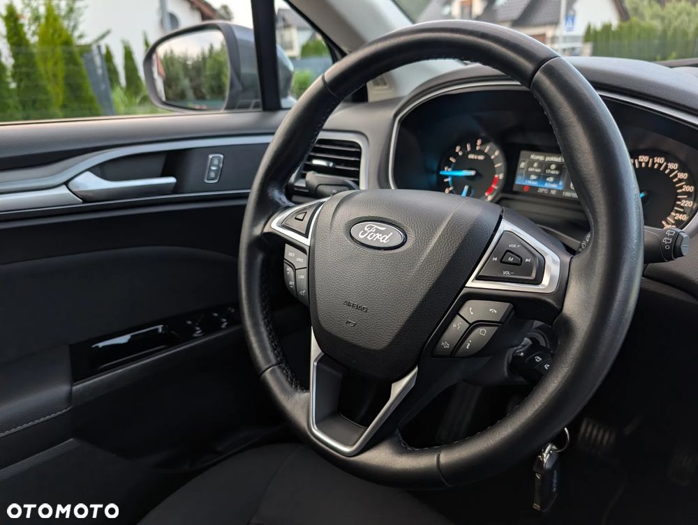 Ford Mondeo - 12