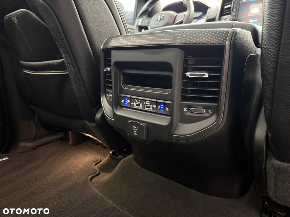 RAM 1500 Crew Cab Limited - 24