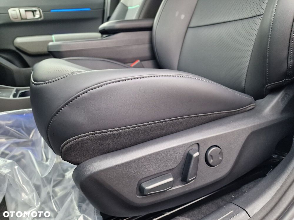 Kia EV4 - 12