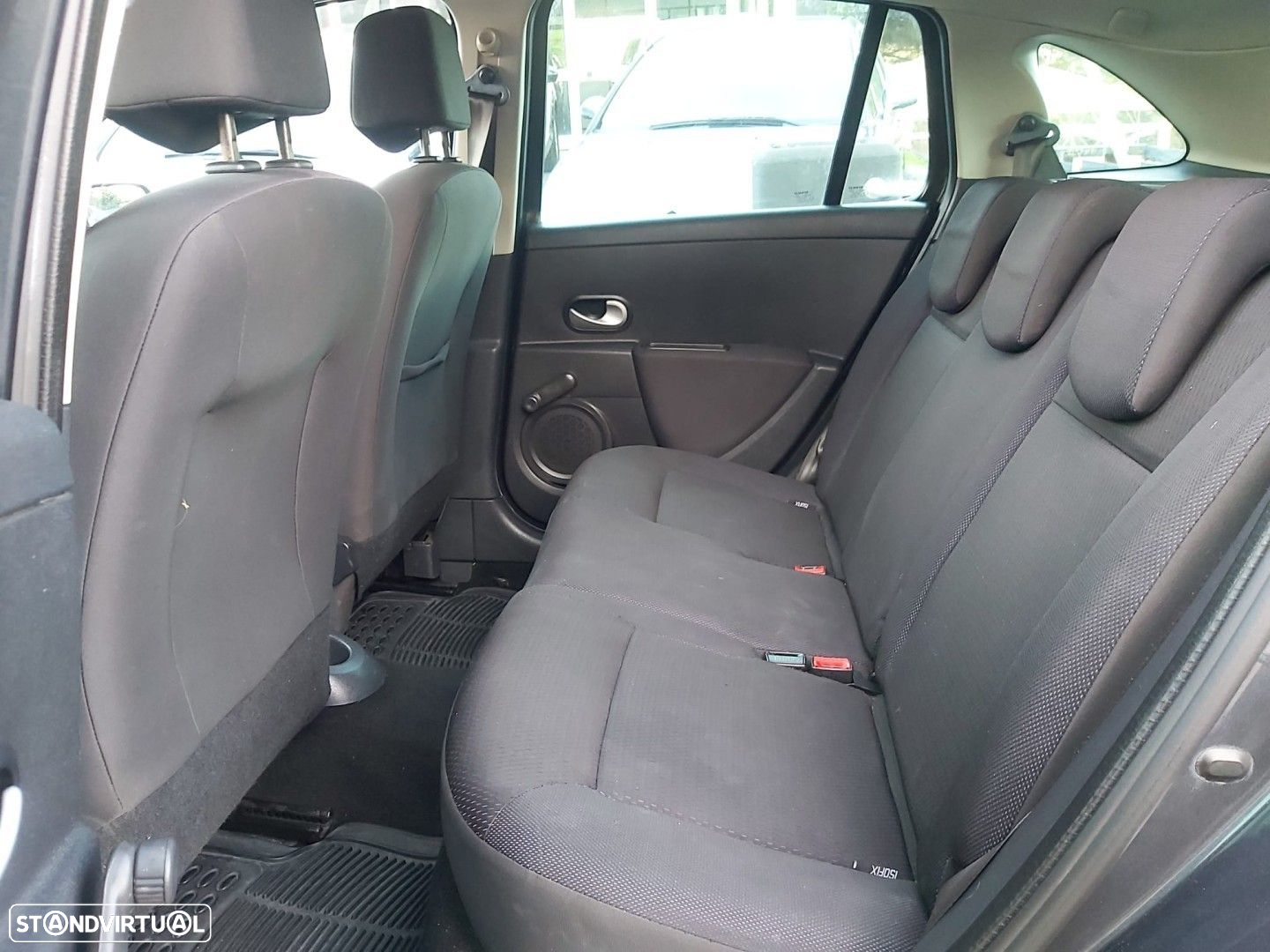 Renault Clio 1.2 TCE Dynamique S - 12