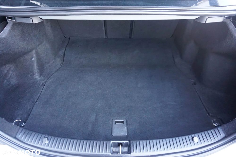 Mercedes-Benz Klasa C 180 (BlueTEC) d 7G-TRONIC AMG Line - 35