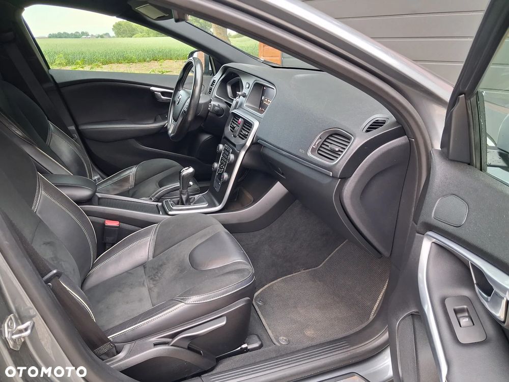 Volvo V40 D3 Drive-E Momentum - 15