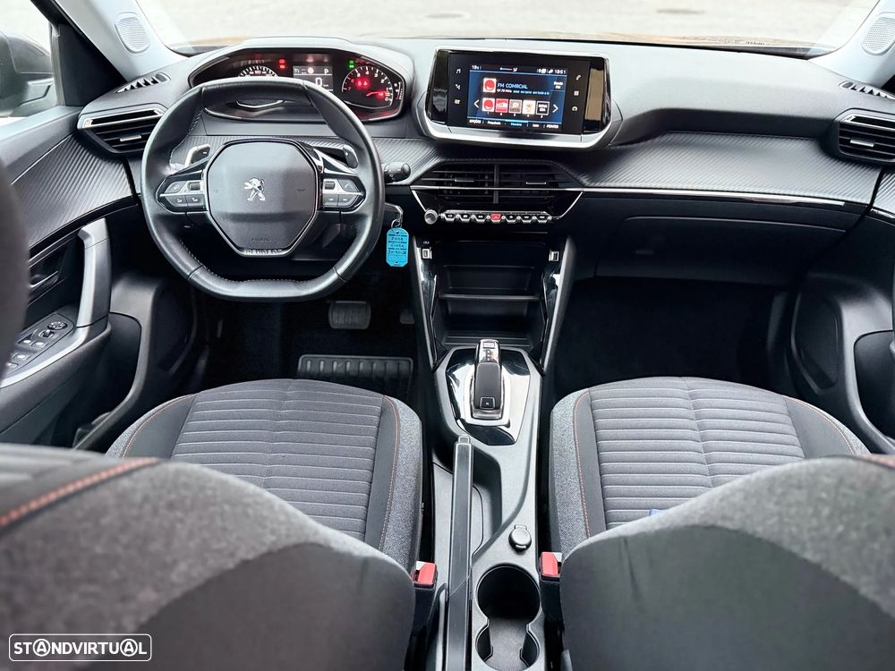 Peugeot 2008 1.2 PureTech Active Pack EAT8 - 4