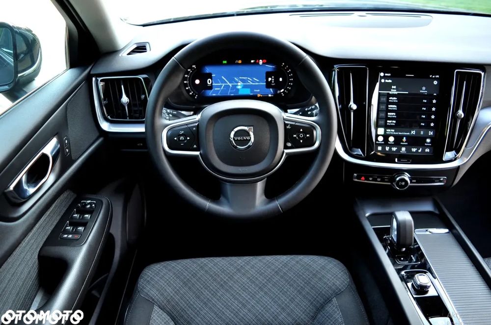 Volvo V60 B3 B Plus Dark - 10