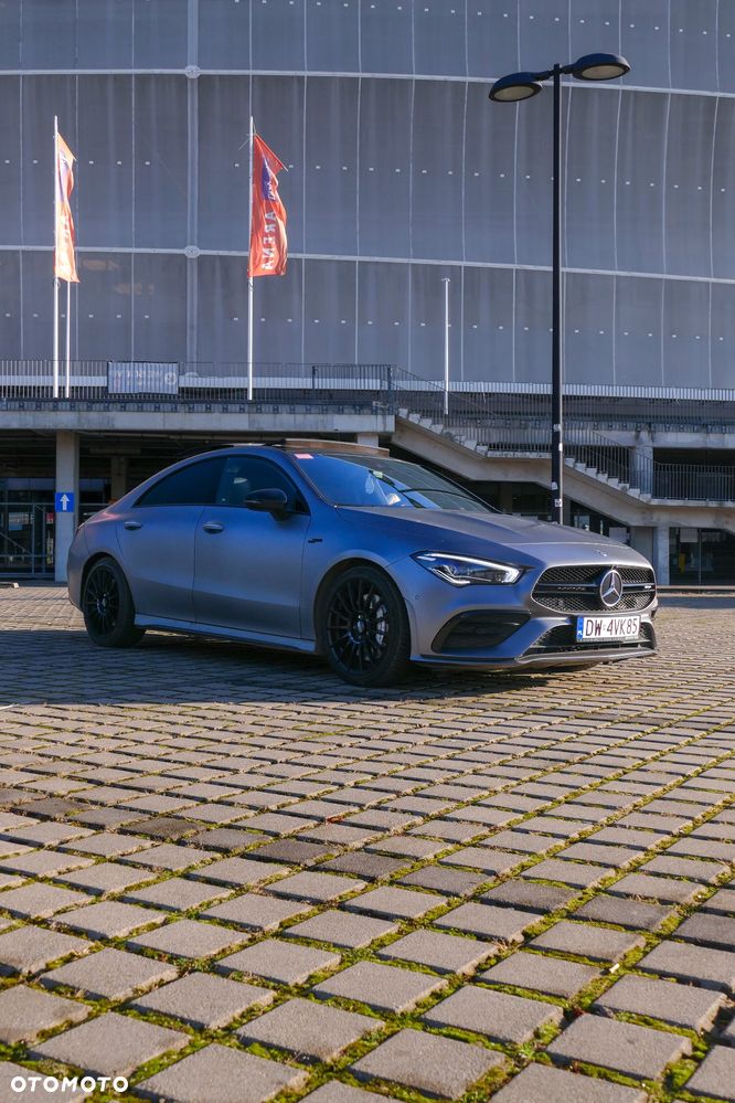 Mercedes-Benz CLA - 2