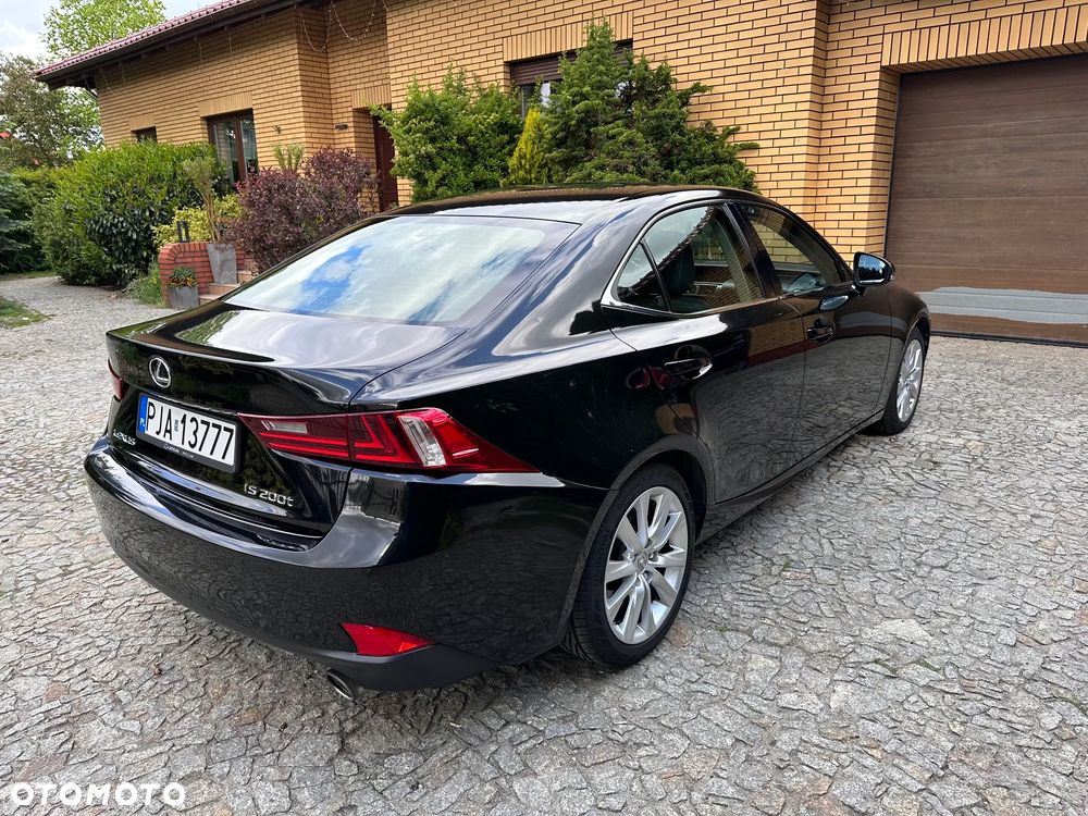Lexus IS 200t Elegance - 4