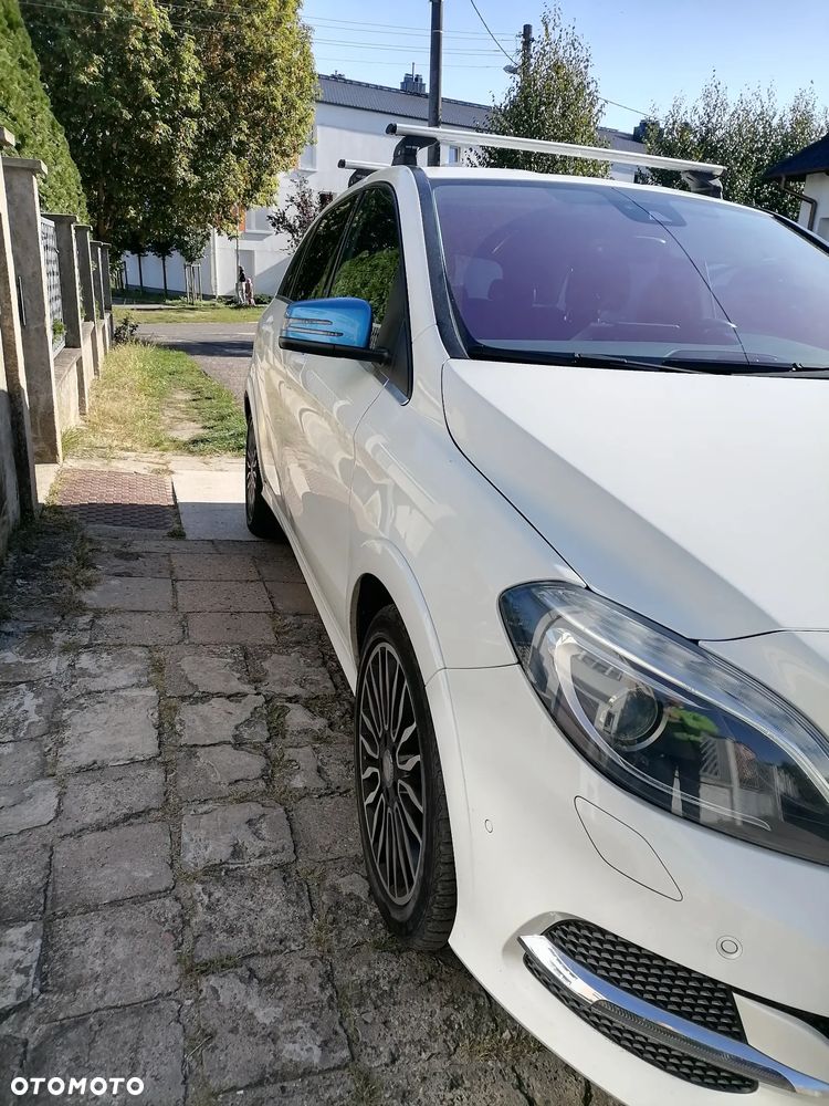Mercedes-Benz Eqb 2015 photo 3