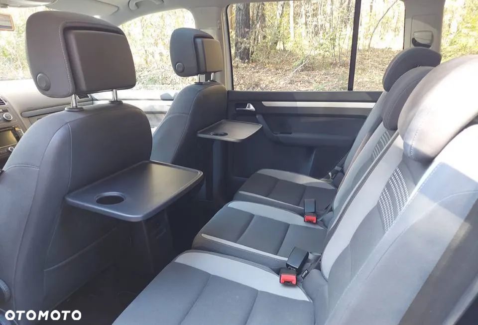 Volkswagen Touran 1.4 TSI BMT Highline - 8