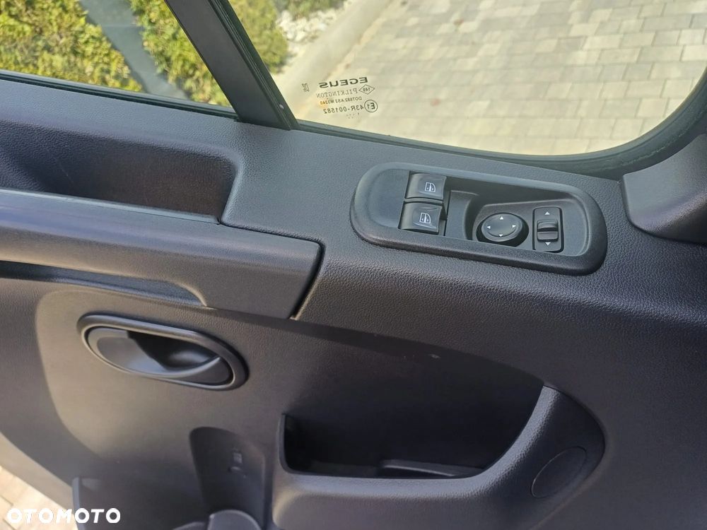 Renault Master 2.3dci 168KM 10palet 2022rok - 19