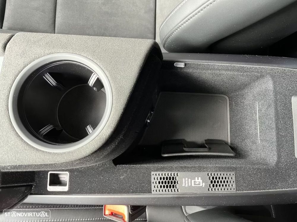 Porsche Taycan Sport Turismo - 15