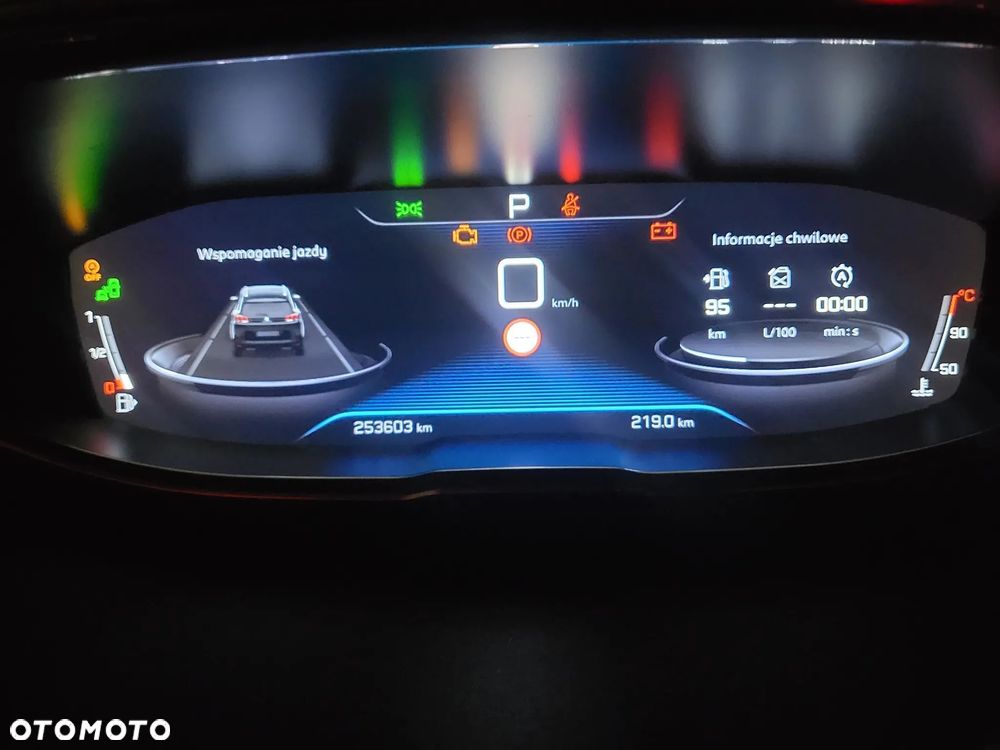 Peugeot 5008 BlueHDI 180 EAT6 GT - 17