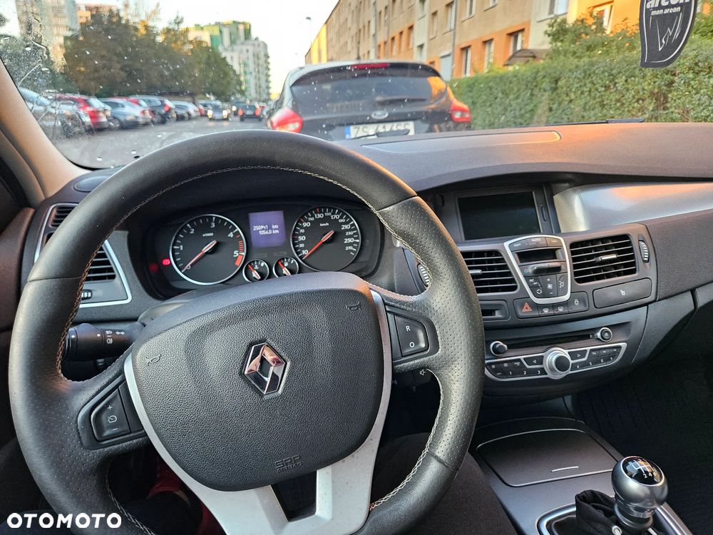 Renault Laguna 2.0 DCi Dynamique - 16