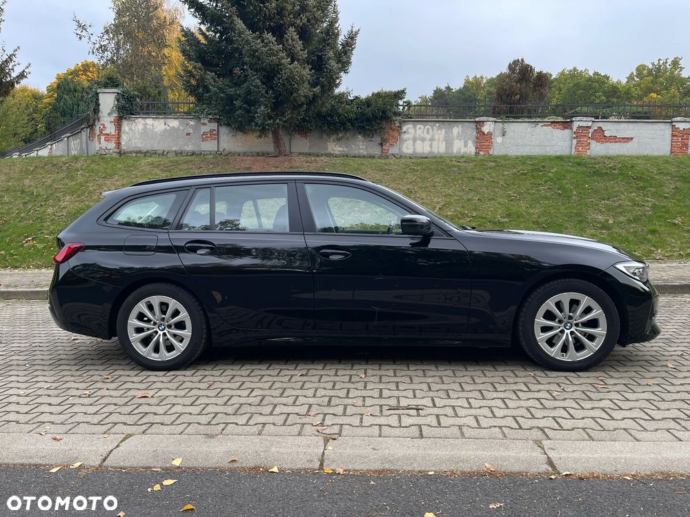 BMW Seria 3 320i Advantage - 17