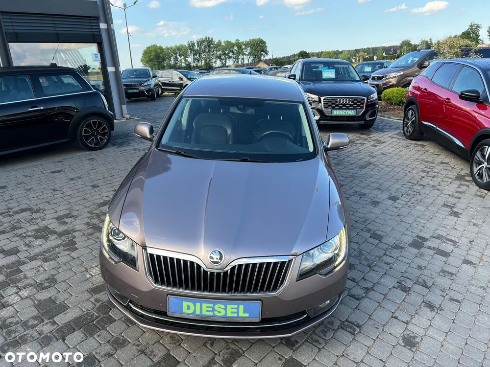Skoda Superb 1.6 TDI Active Greenline - 4