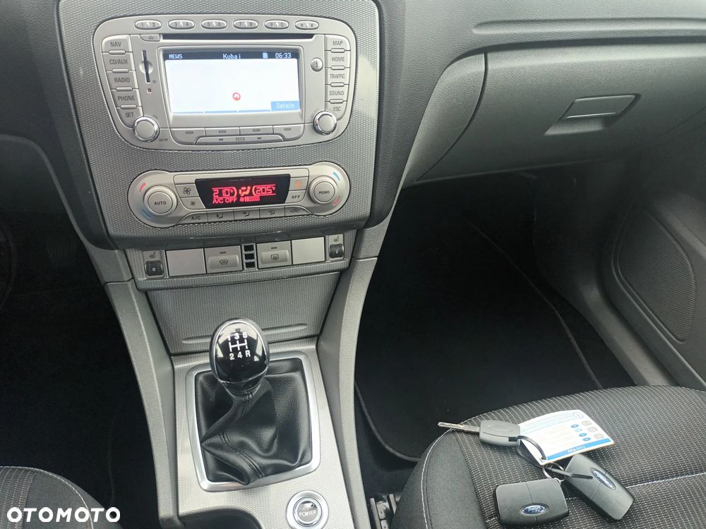 Ford Focus 1.6 16V Titanium - 31