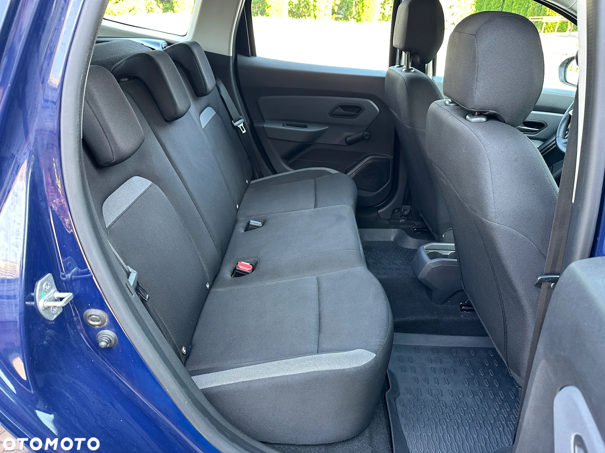 Dacia Duster 1.6 SCe Laureate S&S - 32