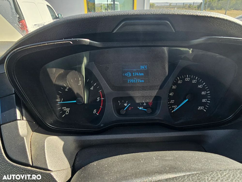 Ford Transit - 11