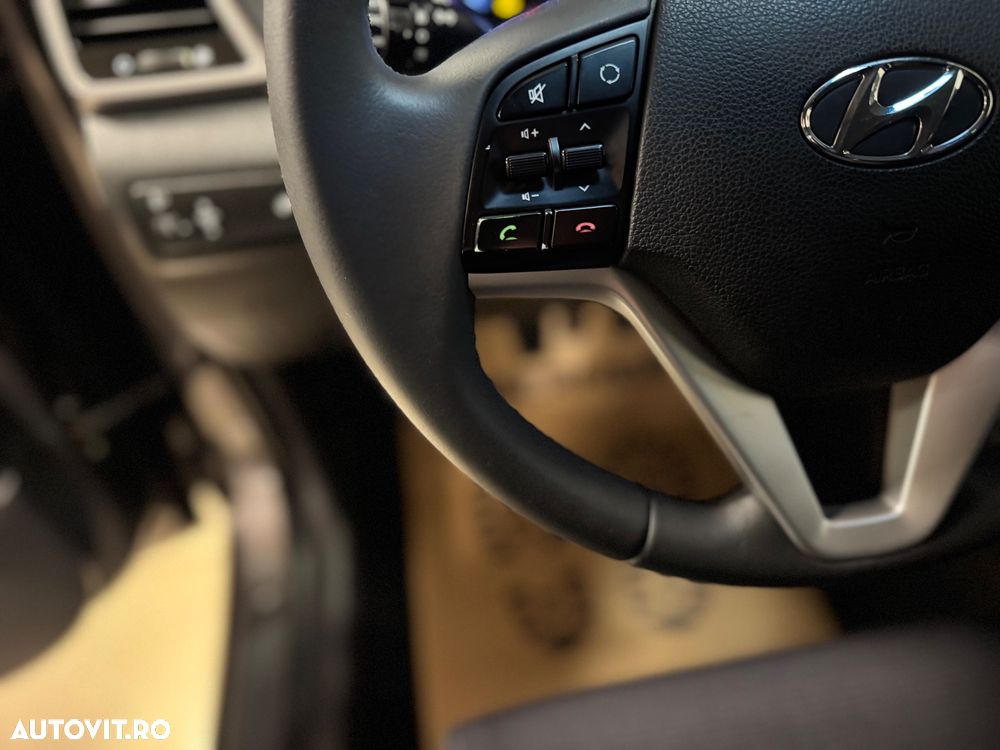 Hyundai Tucson blue 1.7 CRDi 2WD Style - 29