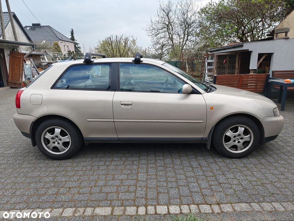 Audi A3 3-drzwiowe 1.6 Ambiente - 5