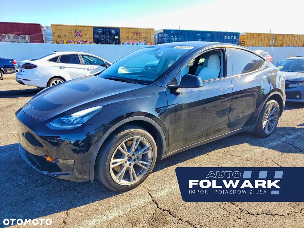 Tesla Model Y Long Range Dual Motor AWD - 1