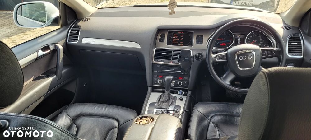 Audi Q7 - 8