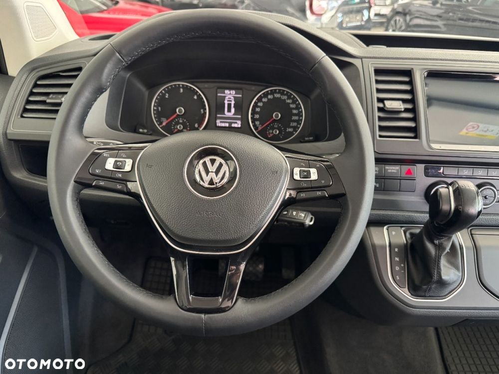 Volkswagen Multivan - 28