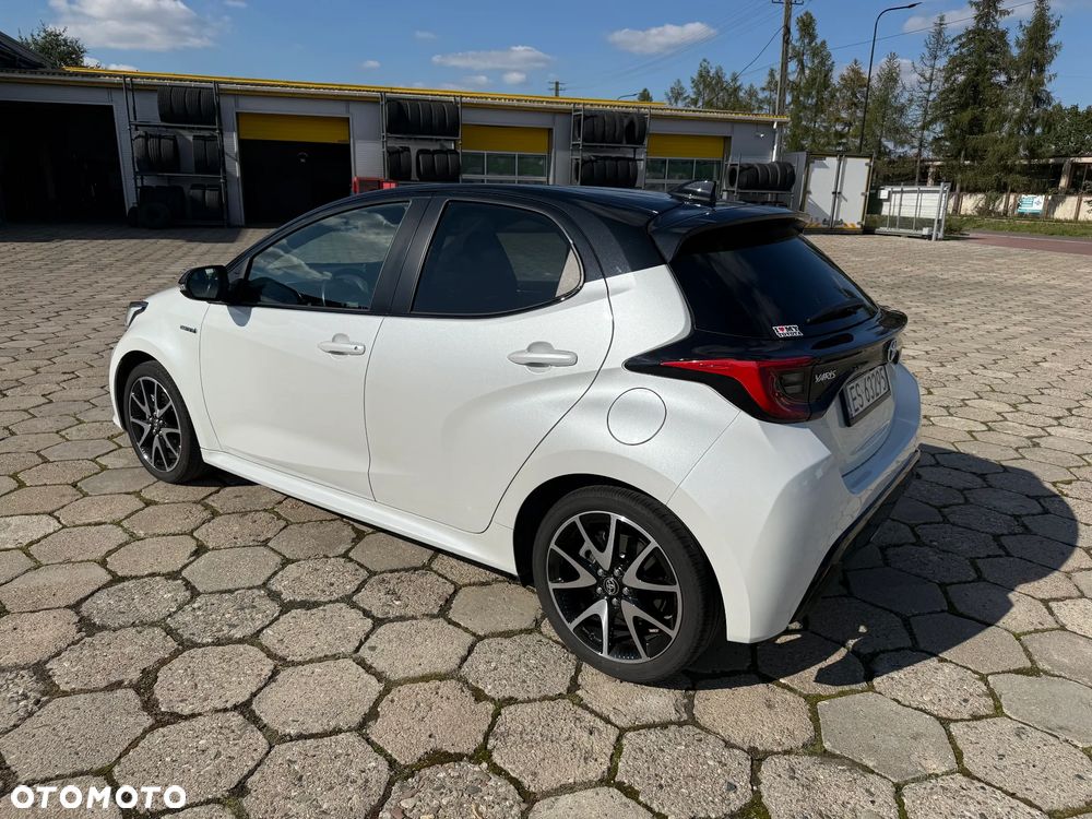 Toyota Yaris Hybrid 1.5 Selection Style - 4