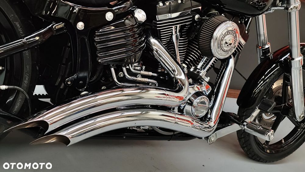 Harley-Davidson FXSB Breakout - 12