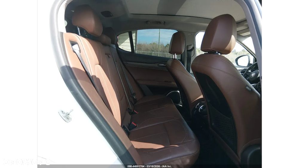 Alfa Romeo Stelvio 2.0 Turbo TI Q4 - 11