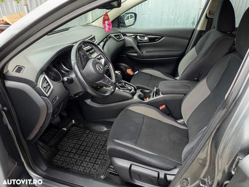 Nissan Qashqai 1.6 DCI Xtronic N-Connecta - 8